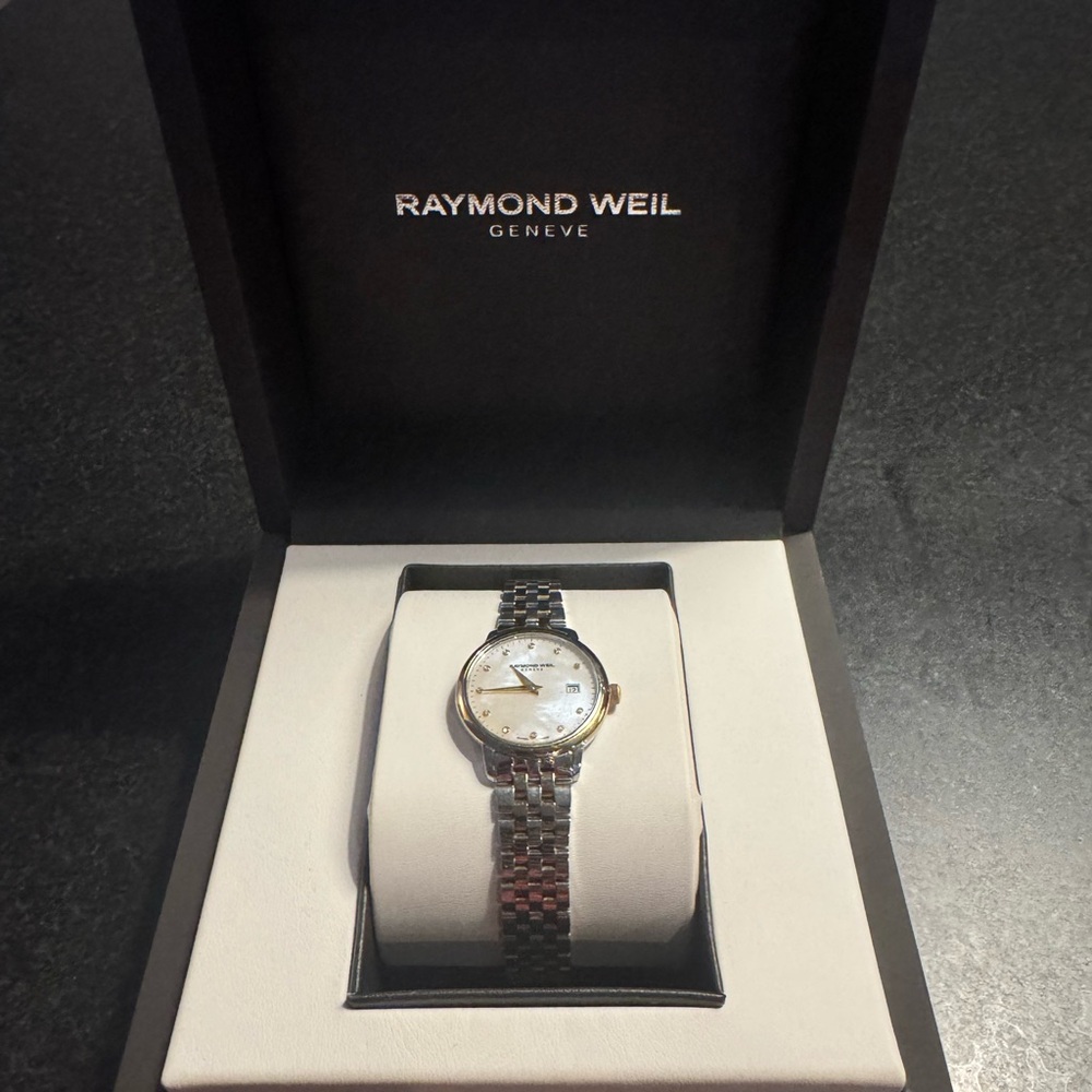 Raymond Weil Two-Tone Mother-of-Pearl Diamond Dial Watch | Full Set